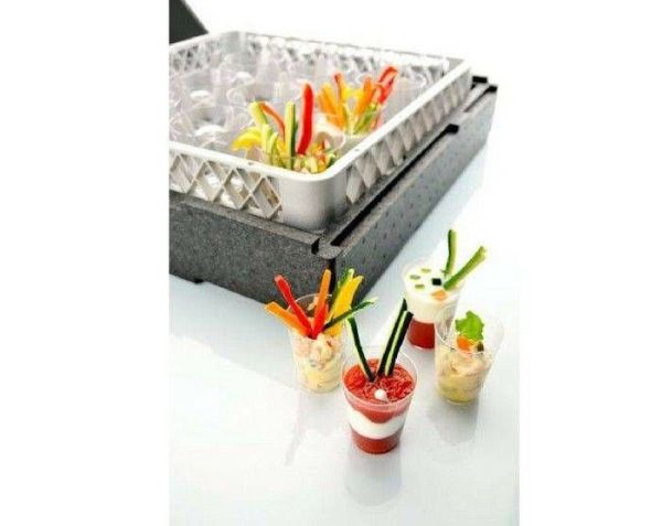 Conteneur isotherme avec casier à verres